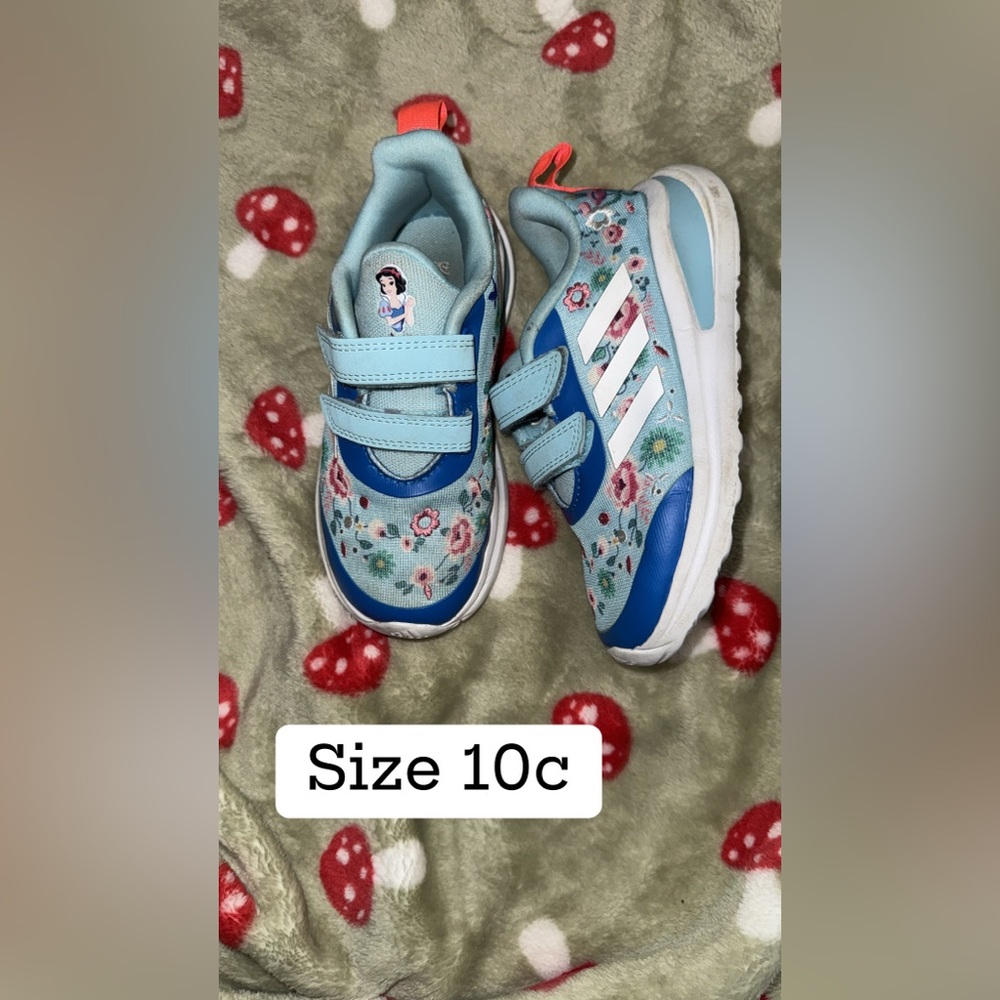 Snow White Adidas